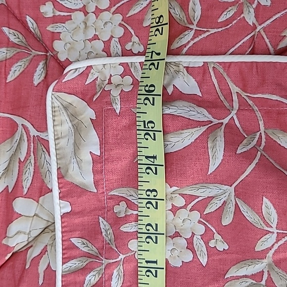 EUC Lauren Ralph Lauren Villa Camelia Floral Fretwork Comforter/Euro Shams Set - Picture 6 of 11